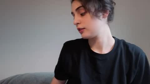 Stia online show from March 29, 2:08 pm