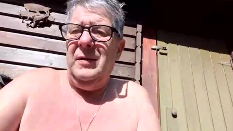 woodwurm and Snoeske online show from March 10, 1:10 pm