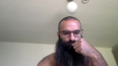 woof_wolf37 online show from March 6, 5:12 pm