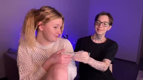 Snapshot of worldofllove chatting on January 14, 7:11 pm Arnika and Simon online show from January 14, 7:11 pm