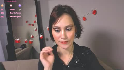 worsh1p_me online show from December 18, 4:35 pm