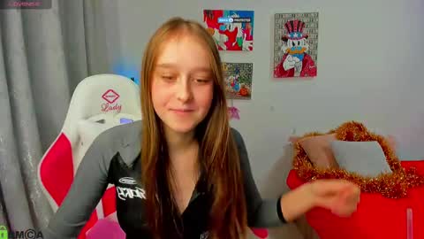 wow_emma_ online show from December 26, 4:47 pm