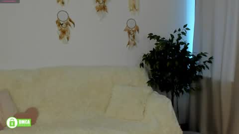 Evelin online show from April 5, 1:19 pm