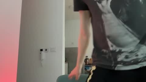 Glen online show from March 12, 3:38 pm