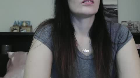 Snapshot of wrenleigh chatting on February 5, 6:45 am Crystal Lake online show from February 5, 6:45 am