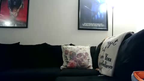 Snapshot of wrenleigh chatting on September 22, 6:06 am Crystal Lake online show from September 22, 6:06 am