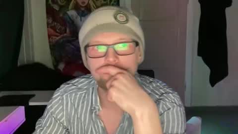 wulffi95 online show from February 15, 8:51 pm