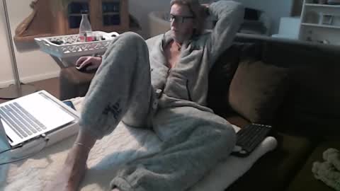 WyattEarp64 online show from January 5, 1:36 pm