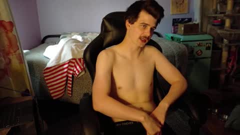 Wyatt online show from November 7, 8:11 pm