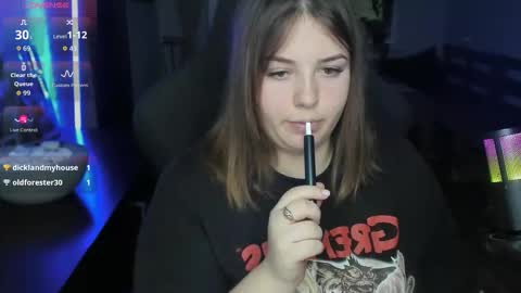 LOVE NERDS ONLY online show from October 16, 3:50 am