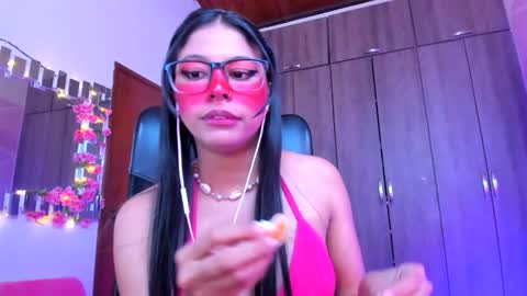 XALLYSONX online show from September 18, 3:16 pm