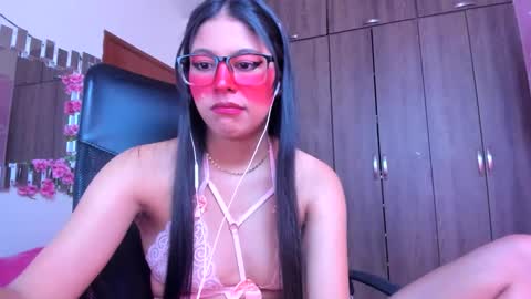 XALLYSONX online show from September 11, 1:34 pm