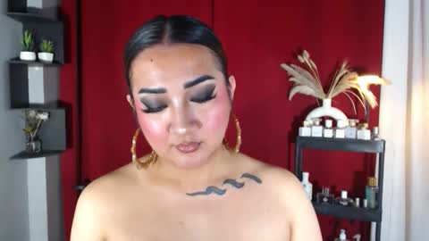 Snapshot of xasianempressx chatting on September 22, 11:42 pm Nira NOT INTO CHEAP GUYS online show from September 22, 11:42 pm