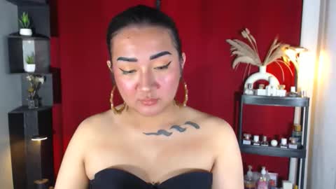 Snapshot of xasianempressx chatting on October 13, 9:06 pm Nira NOT INTO CHEAP GUYS online show from October 13, 9:06 pm