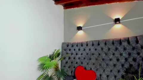Snapshot of xavi_lee chatting on October 16, 5:07 am XAVI online show from October 16, 5:07 am
