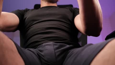 xavierloyd3 online show from January 9, 5:02 am