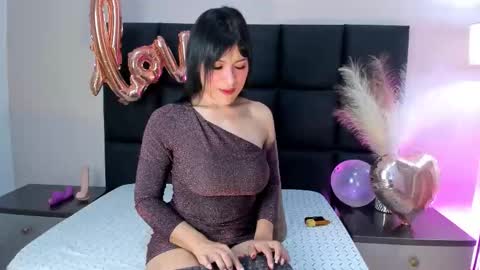 Xena Revelo online show from February 15, 12:46 am