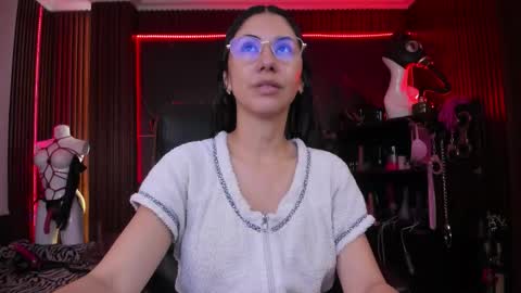 XiaQueen   I M online show from November 5, 11:34 am