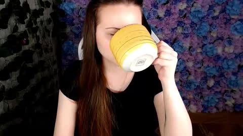 Snapshot of xilana chatting on October 18, 6:28 am Lina online show from October 18, 6:28 am