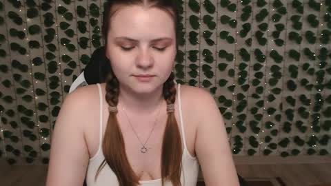 Snapshot of xilana chatting on March 11, 8:19 am Lina online show from March 11, 8:19 am