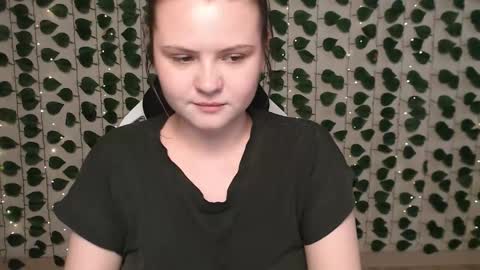 Snapshot of xilana chatting on February 4, 7:07 am Lina online show from February 4, 7:07 am