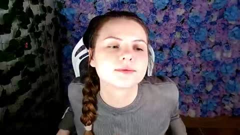 Snapshot of xilana chatting on October 2, 5:28 am Lina online show from October 2, 5:28 am