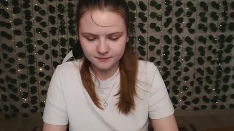 Snapshot of xilana chatting on February 23, 7:11 am Lina online show from February 23, 7:11 am