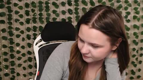 Snapshot of xilana chatting on February 6, 10:14 am Lina online show from February 6, 10:14 am