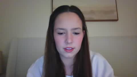 kateleigh online show from October 15, 8:09 pm