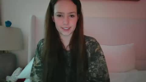 kateleigh online show from October 9, 7:30 pm