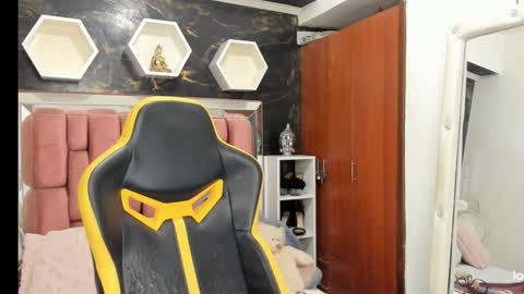 Snapshot of xlmena_slut chatting on February 1, 6:43 am Ximena online show from February 1, 6:43 am