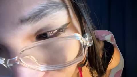Snapshot of xmonica_cummerx chatting on December 23, 11:04 am Sweet Monica online show from December 23, 11:04 am