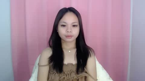 nathalie online show from April 5, 4:31 am