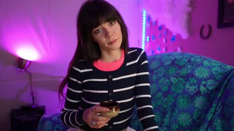 Bella Bondai online show from February 26, 9:12 am