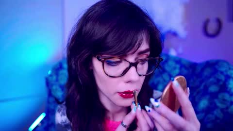 Bella Bondai online show from November 9, 2:37 am