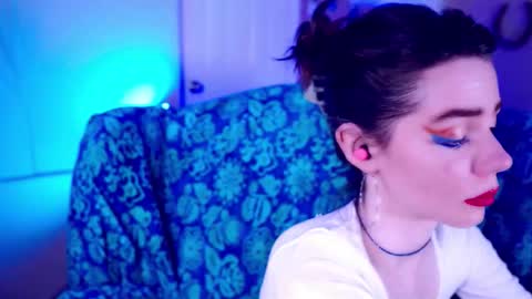 Bella Bondai online show from January 14, 1:02 am