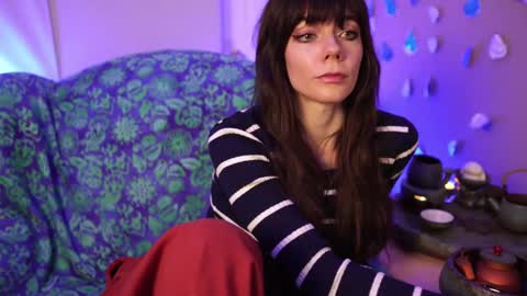 Bella Bondai online show from March 9, 6:28 am