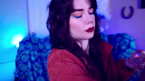 Bella Bondai online show from October 17, 9:46 am