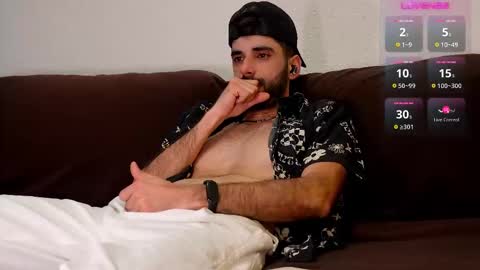 XoRylan online show from March 4, 8:06 pm