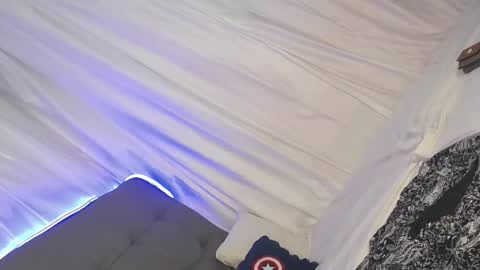 xoxo online show from January 2, 12:34 am