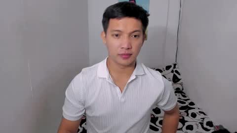 xsebastian19 online show from December 16, 4:38 pm