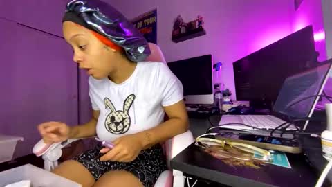 xStarGazingx online show from November 12, 11:40 pm