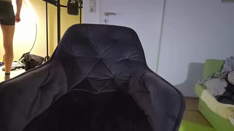 N online show from January 1, 7:20 am