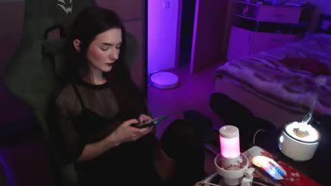 Alice online show from January 9, 4:45 pm