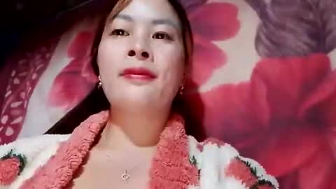 xuxulove00 online show from December 15, 12:06 am