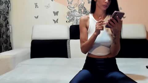 xveryhotcouple online show from September 30, 6:24 am