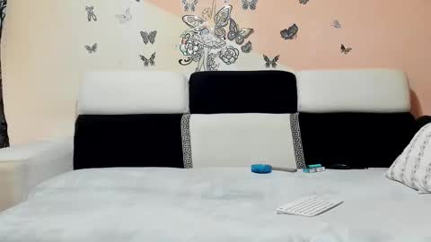 xveryhotcouple online show from September 21, 1:48 pm