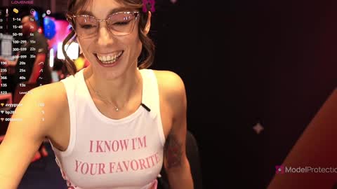 FrancyStepmom and YStepson    INTERESTED IN A GIRL-GIRL COLLABORATION  TEXT ME HERE  or INSTAGRAM online show from September 26, 3:09 pm