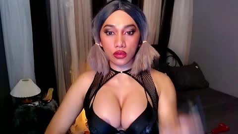Snapshot of xxcinddyxx chatting on March 6, 7:10 pm cinddy online show from March 6, 7:10 pm