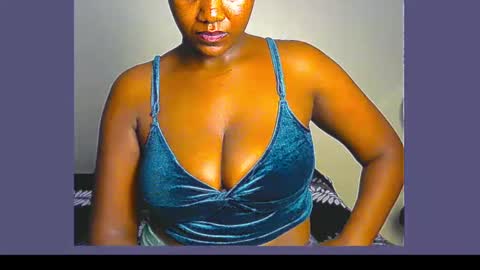 xxfleurlove online show from December 13, 1:04 am